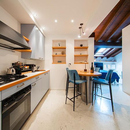 The Gallery Apartment Center Болоня Екстериор снимка
